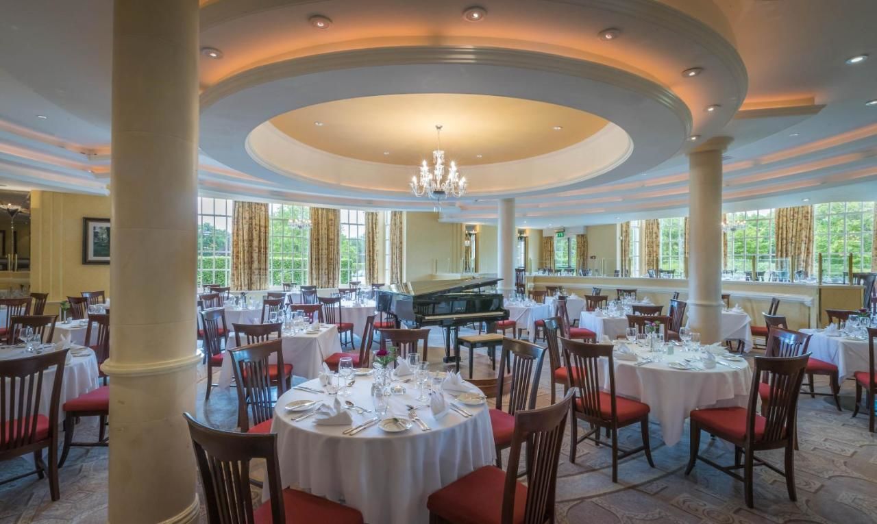 Отель Slieve Russell Hotel Балликоннелл